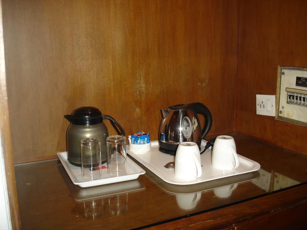 J'S Inn Yeni Delhi Dış mekan fotoğraf