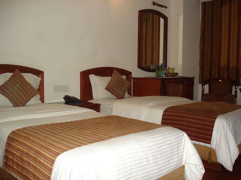 J'S Inn Yeni Delhi Dış mekan fotoğraf