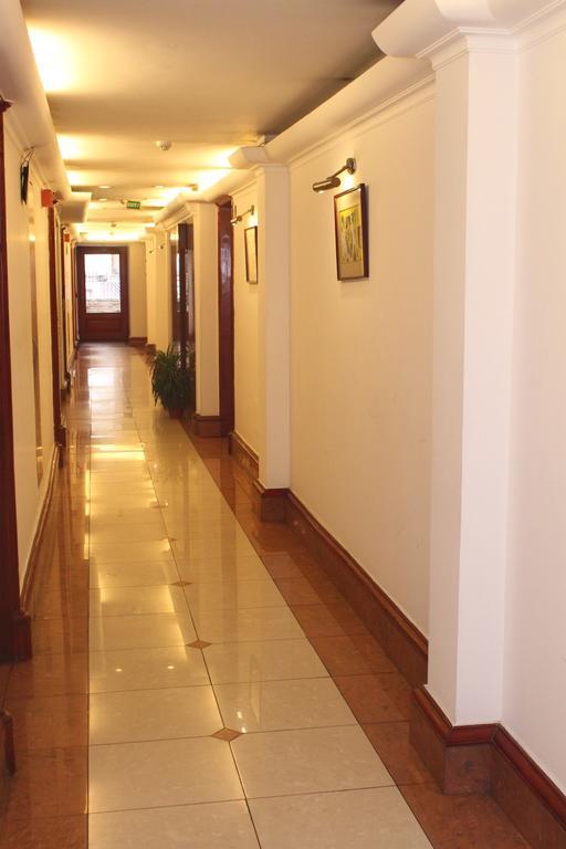 J'S Inn Yeni Delhi Dış mekan fotoğraf