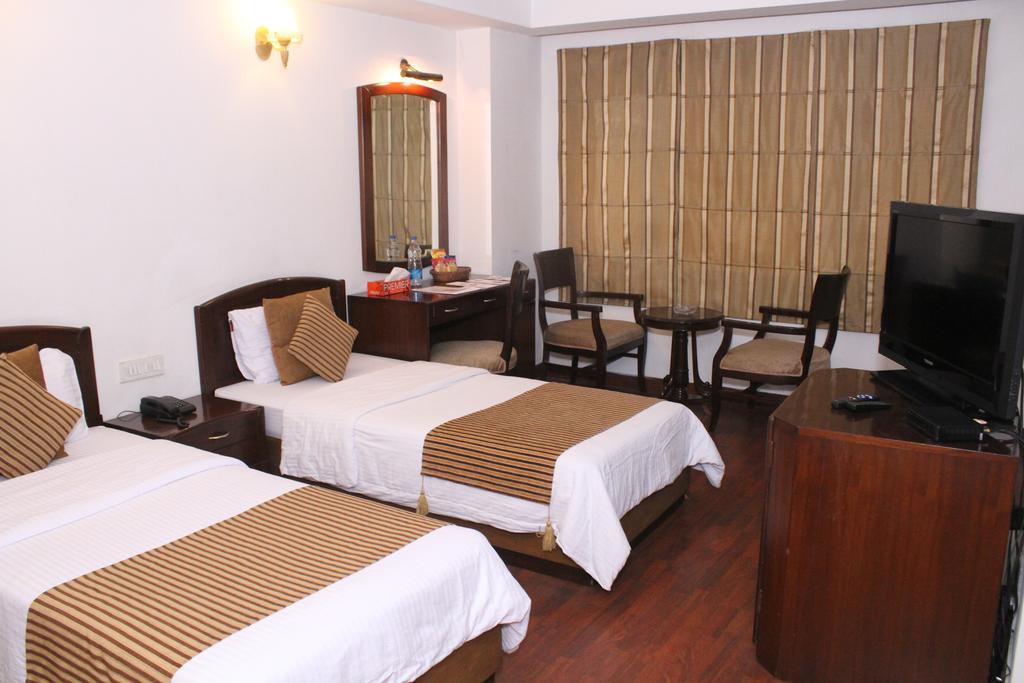 J'S Inn Yeni Delhi Dış mekan fotoğraf
