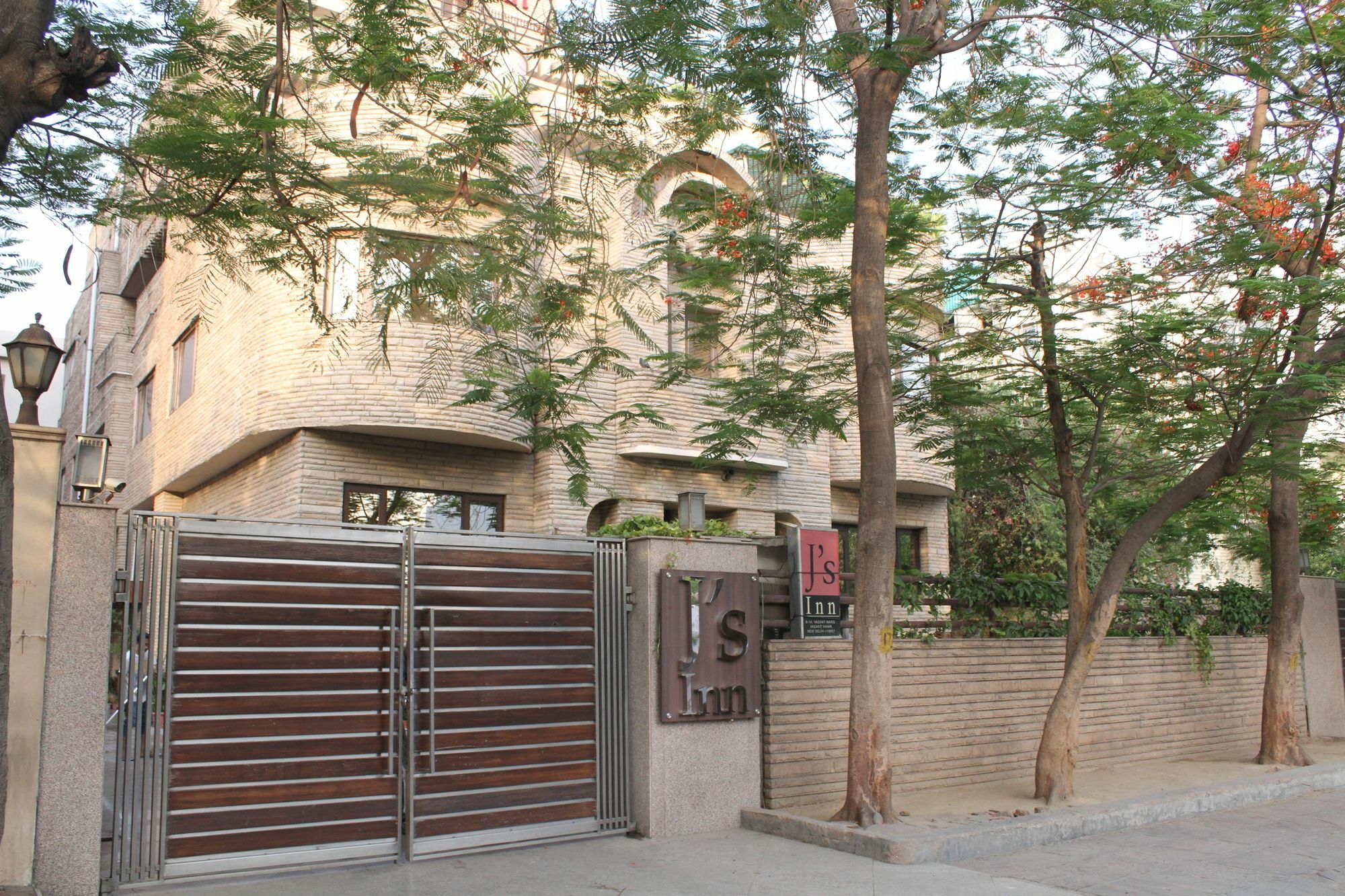 J'S Inn Yeni Delhi Dış mekan fotoğraf